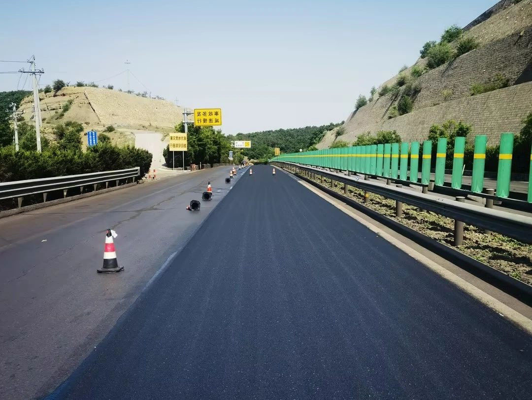 新材料集团储运公司新型乳化沥青销量再破新高